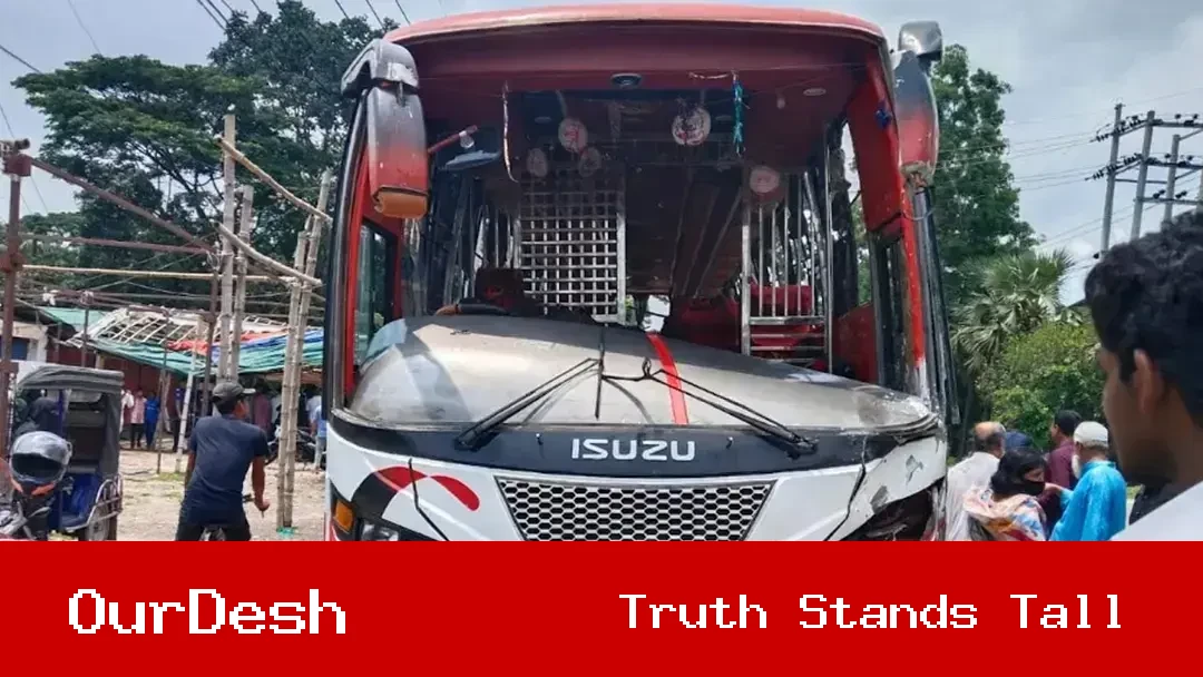 ঈদে ঘরে ফেরা হলো না, সড়কেই প্রাণ হারালেন এক পরিবারের ৩ জন