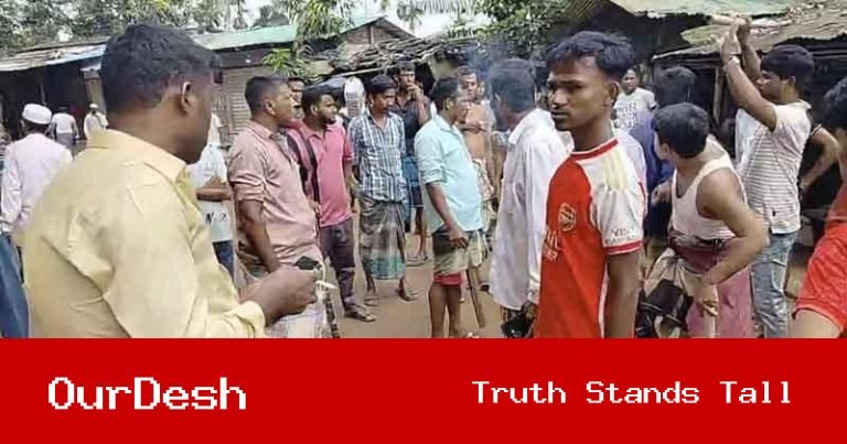 কুতুপালং-লম্বাশিয়া রোহিঙ্গা ক্যাম্প এলাকায় বিদ্যুৎ সংযোগ বিচ্ছিন্ন: স্থানীয়দের সড়ক অবরোধ