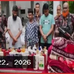 বেনাপোলে কোটি টাকার পণ্য পাচারকালে কাস্টমস কর্মকর্তাসহ আটক ৩