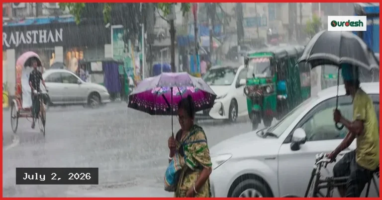 ভ্যাপসা গরমে স্বস্তির বৃষ্টিতে ভিজেছে চট্টগ্রাম শহর