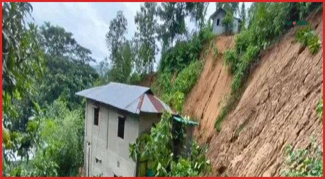 কক্সবাজার-বান্দরবানে পাহাড়ধসে ৭ প্রাণহানি, আহত ১