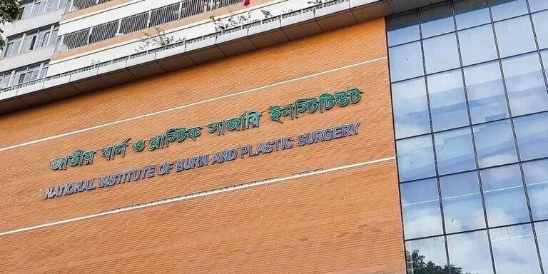 কেরানীগঞ্জে গ্যাসলাইন বিস্ফোরণে দগ্ধ তিন শ্রমিক