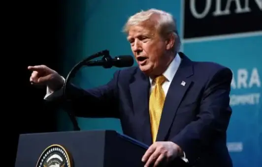 Trump threatens more strikes on Iran as Tehran warns of ‘fearless’ response