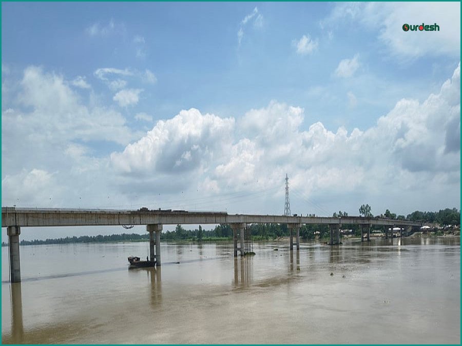 কুড়িগ্রামে নদ-নদীর পানি বৃদ্ধি, বন্যার আশঙ্কায় তীরবর্তী মানুষ