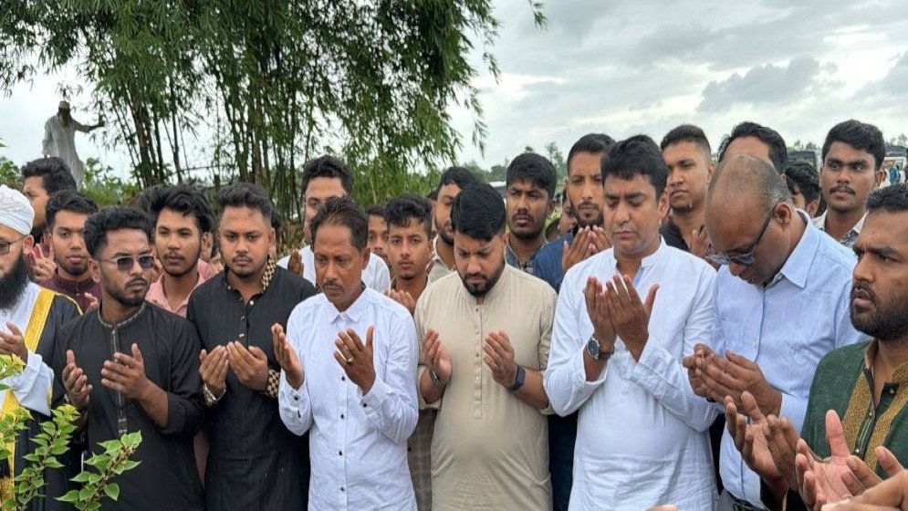 জুলাই আন্দোলনের শহীদ ওয়াসিম আকরামের দ্বিতীয় মৃত্যুবার্ষিকীতে শ্রদ্ধাঞ্জলি