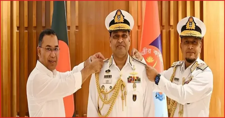 নৌবাহিনী প্রধান হিসেবে র‌্যাঙ্ক ব্যাজ পরলেন ভাইস অ্যাডমিরাল মিজবাহ