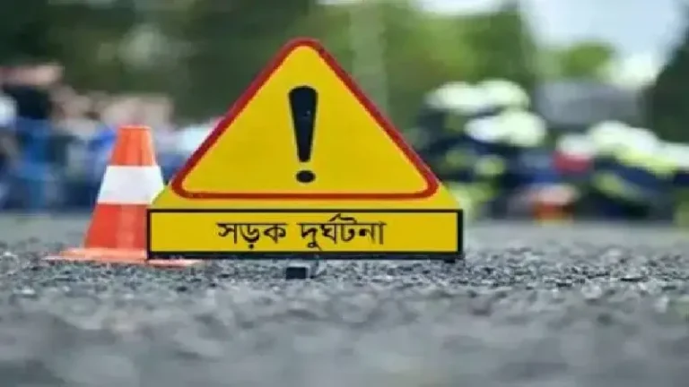 যশোরে ফুটবল ম্যাচ শেষে সড়ক দুর্ঘটনায় দুই তরুণ নিহত