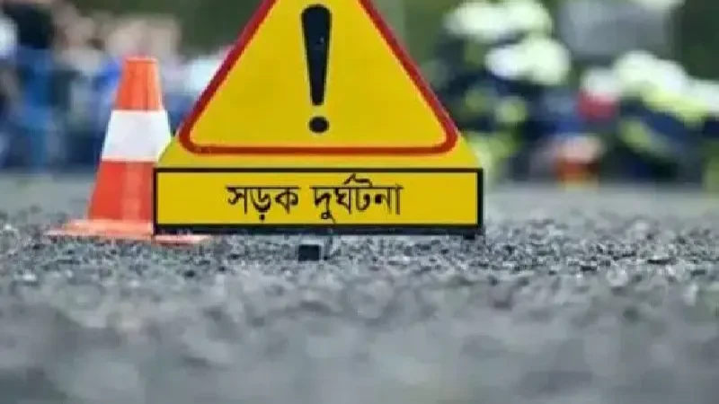 যশোরে ফুটবল ম্যাচ শেষে সড়ক দুর্ঘটনায় দুই তরুণ নিহত