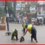 রাজধানীসহ দেশের বিভিন্ন অঞ্চলে কমছে বৃষ্টির তীব্রতা