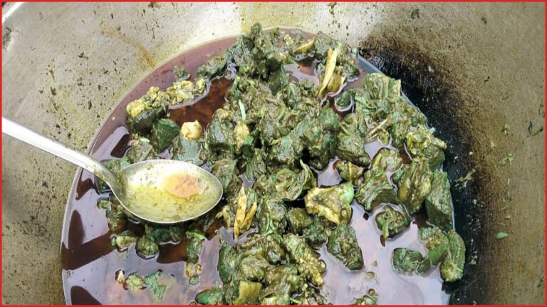 রান্নার সময় মাংসের রং সবুজ, থানায় কড়াই নিয়ে হাজির কর্মচারীরা
