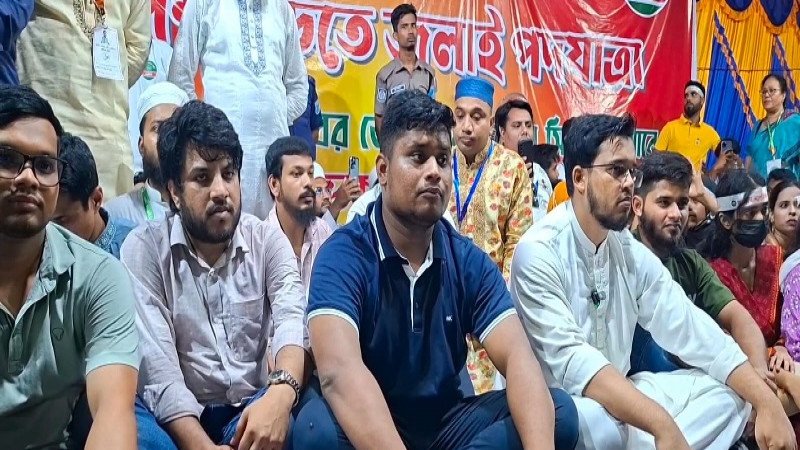 রাষ্ট্রের কাঠামোগত সংস্কার ছাড়া শুধু সরকার বদল যথেষ্ট নয়: হাসনাত
