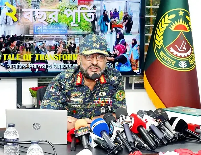 প্রেক্ষাপট: প্যারিসে ই-পাসপোর্ট সংকট: ভোগান্তিতে প্রবাসী বাংলাদেশিরা, দূতাবাসের সামনে ভিড়