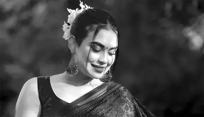 বসুন্ধরা আবাসিক এলাকায় মডেল ও অভিনেত্রী রিধিকা রিধির রহস্যজনক মৃত্যু