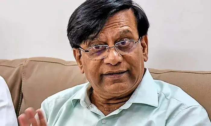টপ এন্ড টি-টোয়েন্টি: ব্যাটিং ব্যর্থতায় সেমিফাইনালে বিদায় নিলেও উজ্জ্বল স্পিনার রুবেল
