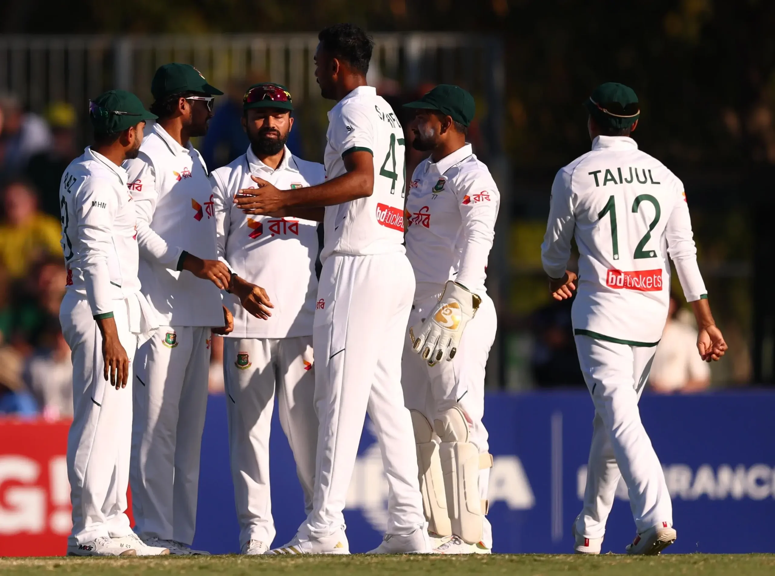 অস্ট্রেলিয়ার বিপক্ষে ব্যাটিং বিপর্যয়ে বাংলাদেশ, শরিফুলের বোলিংয়ে ঘুরে দাঁড়ানোর আশা