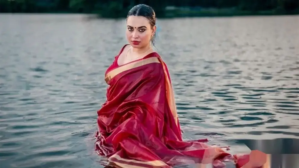 অভিনেত্রী রিধিকা রিধির প্রয়াণ: সামনে এলো সম্পর্কের টানাপোড়েন ও ভিডিও কলের চাঞ্চল্যকর তথ্য