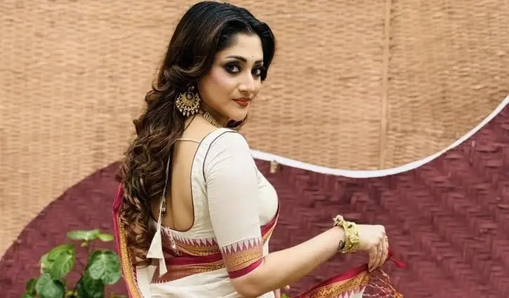 বিয়ে নিয়ে ছড়ানো গুঞ্জনে চটেছেন পূজা চেরি, দিলেন আইনি ব্যবস্থা নেওয়ার হুঁশিয়ারি