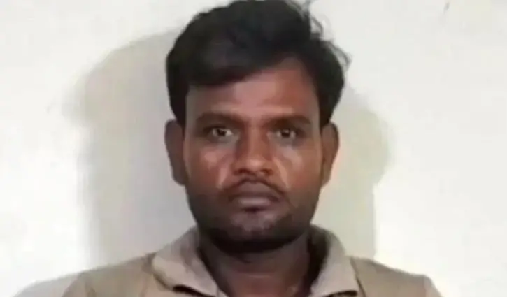 বড়লেখায় বিজিবির সঙ্গে গোলাগুলি: অস্ত্র ও ইয়াবাসহ ভারতীয় চোরাকারবারি আটক