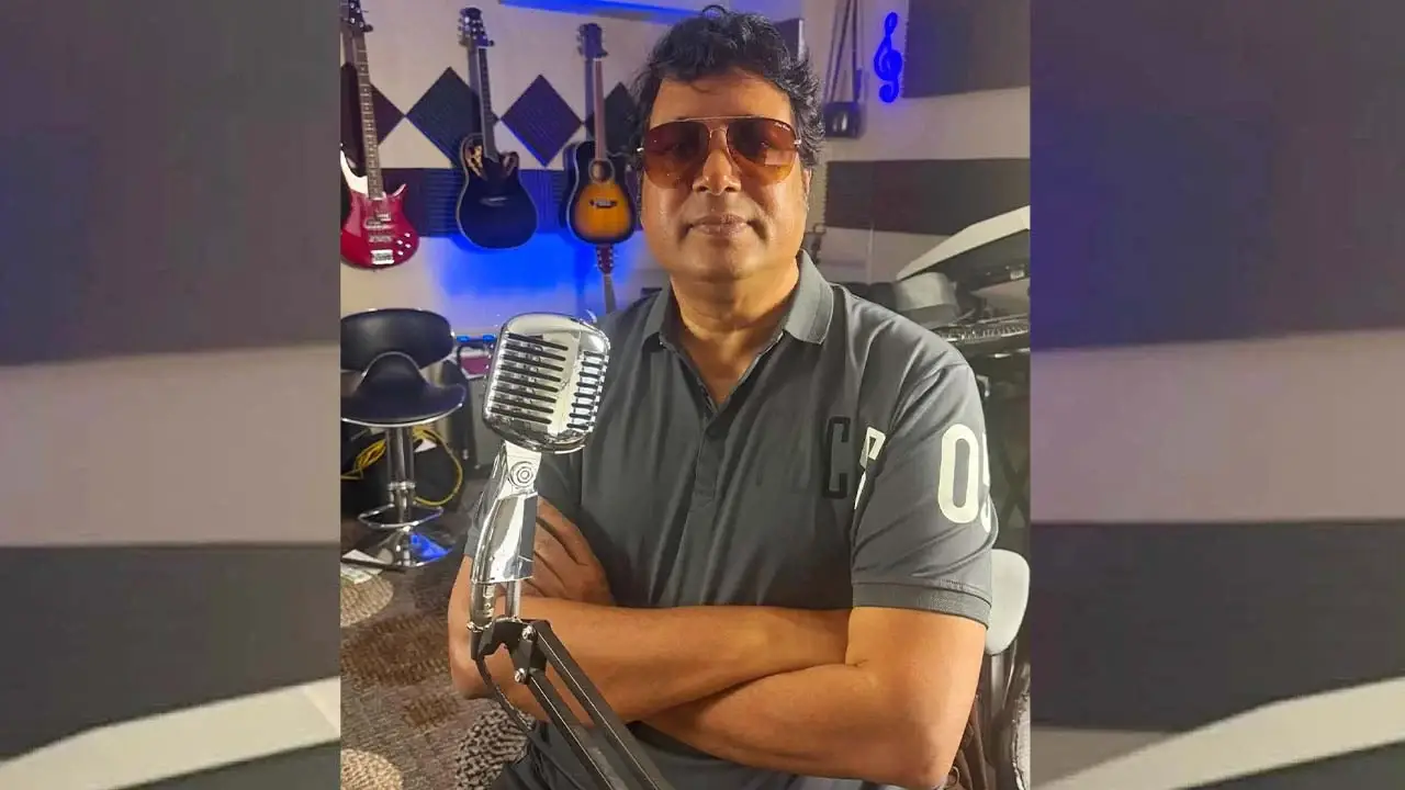 যুক্তরাষ্ট্রের স্টুডিওতে নতুন গানে কণ্ঠ দিলেন সংগীতশিল্পী শামস সুমন