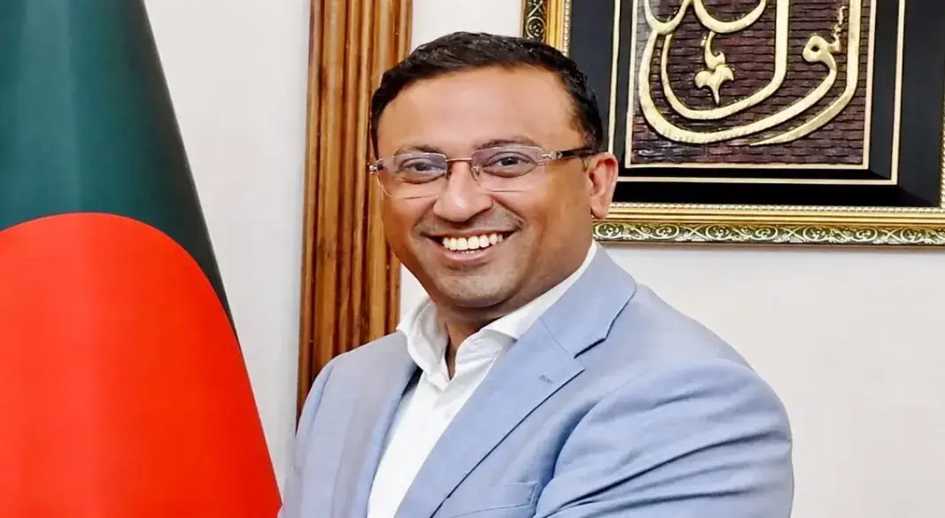 ব্রিটিশ নাগরিকত্ব ত্যাগের আইনি প্রক্রিয়া ও হুমায়ুন কবিরের অবস্থান নিয়ে বিতর্ক