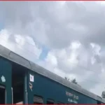 গফরগাঁওয়ে জামালপুর কমিউটার ট্রেনের ৪ বগি লাইনচ্যুত, বন্ধ রেল যোগাযোগ