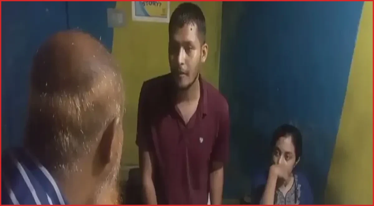 চায়ের দোকানে এইচএসসি খাতা দেখা: পরীক্ষককে শোকজ ও অব্যাহতি