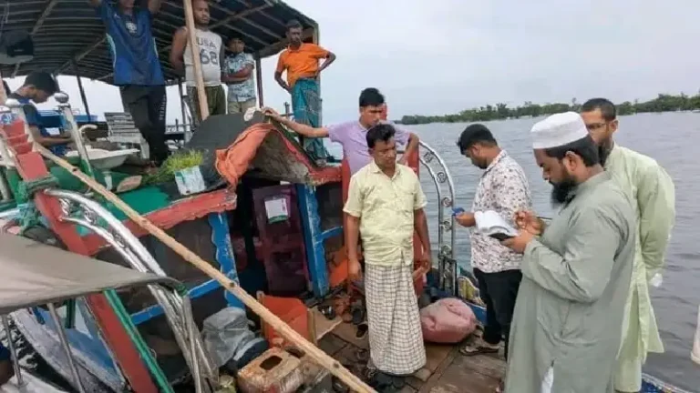 টাঙ্গুয়ার হাওরে নিষেধাজ্ঞা অমান্য করায় ছয় হাউজবোটকে জরিমানা