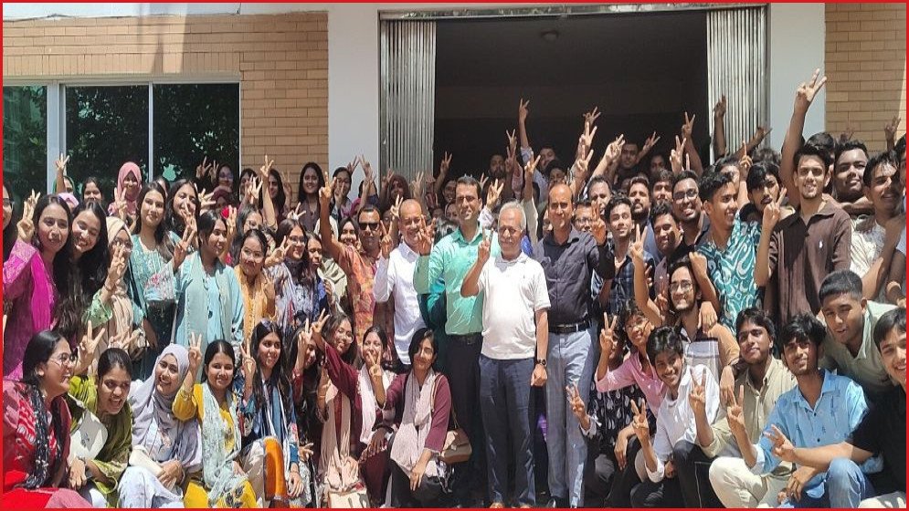 নরসিংদীর নাছিমা কাদির মোল্লা স্কুলের ৩৮২ পরীক্ষার্থীর সবাই জিপিএ-৫