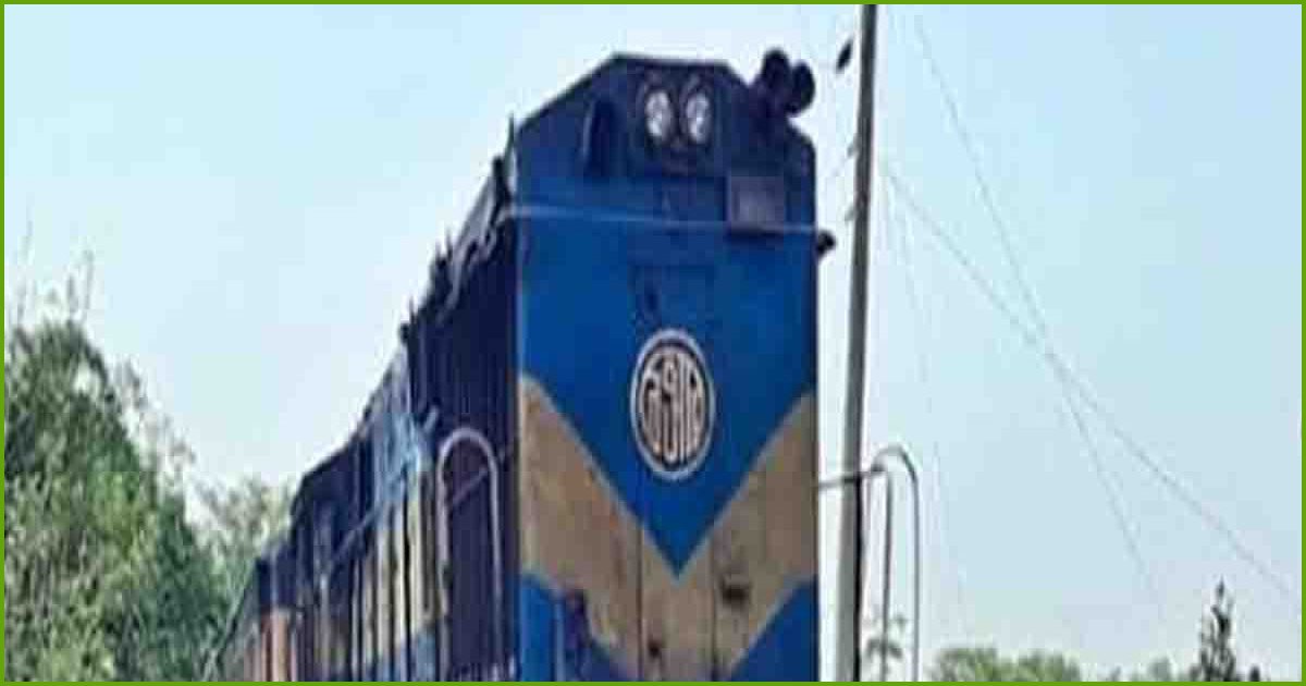 নাচোলে ট্রেনের ধাক্কায় পাওয়ার টিলার চালক নিহত