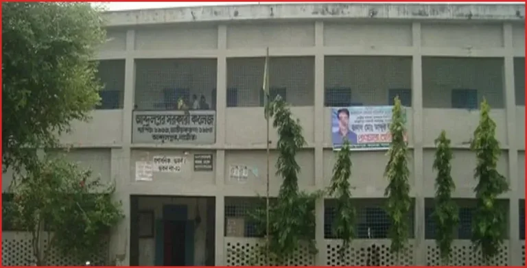 নাটোরে প্রতারণার শিকার ৮ পরীক্ষার্থীর বাংলা পরীক্ষা নিয়ে অনিশ্চয়তা