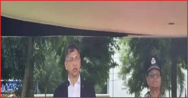 পুলিশ কোনো দলের লাঠিয়াল বাহিনী নয়: স্বরাষ্ট্রমন্ত্রী