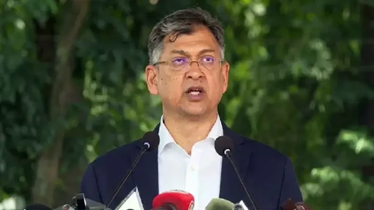 পুলিশকে জনগণের সেবক হিসেবে কাজ করার আহ্বান স্বরাষ্ট্রমন্ত্রীর