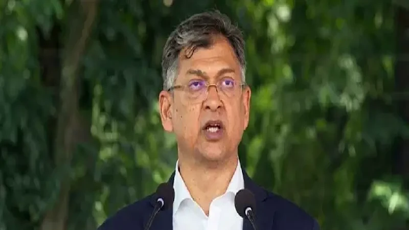 পুলিশকে জনগণের সেবক হিসেবে কাজ করার আহ্বান স্বরাষ্ট্রমন্ত্রীর