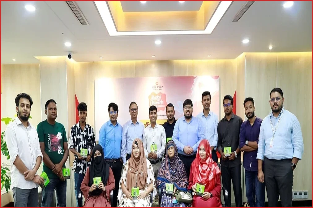 বন্ধুত্বের ‘ম্যাজিক্যাল মোমেন্টস’ ক্যাম্পেইনের বিজয়ীদের হাতে পুরস্কার তুলে দেওয়া হলো