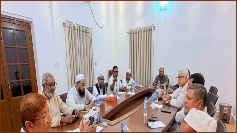 সরকারের ওপর চাপ বাড়াতে বিভাগভিত্তিক লংমার্চের পরিকল্পনা ১১ দলের