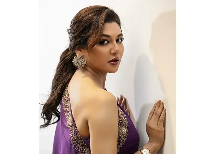লন্ডন ফ্যাশন ফিল্ম ফেস্টিভ্যালে জয়া আহসানের ‘হিউজ অব লংগিং