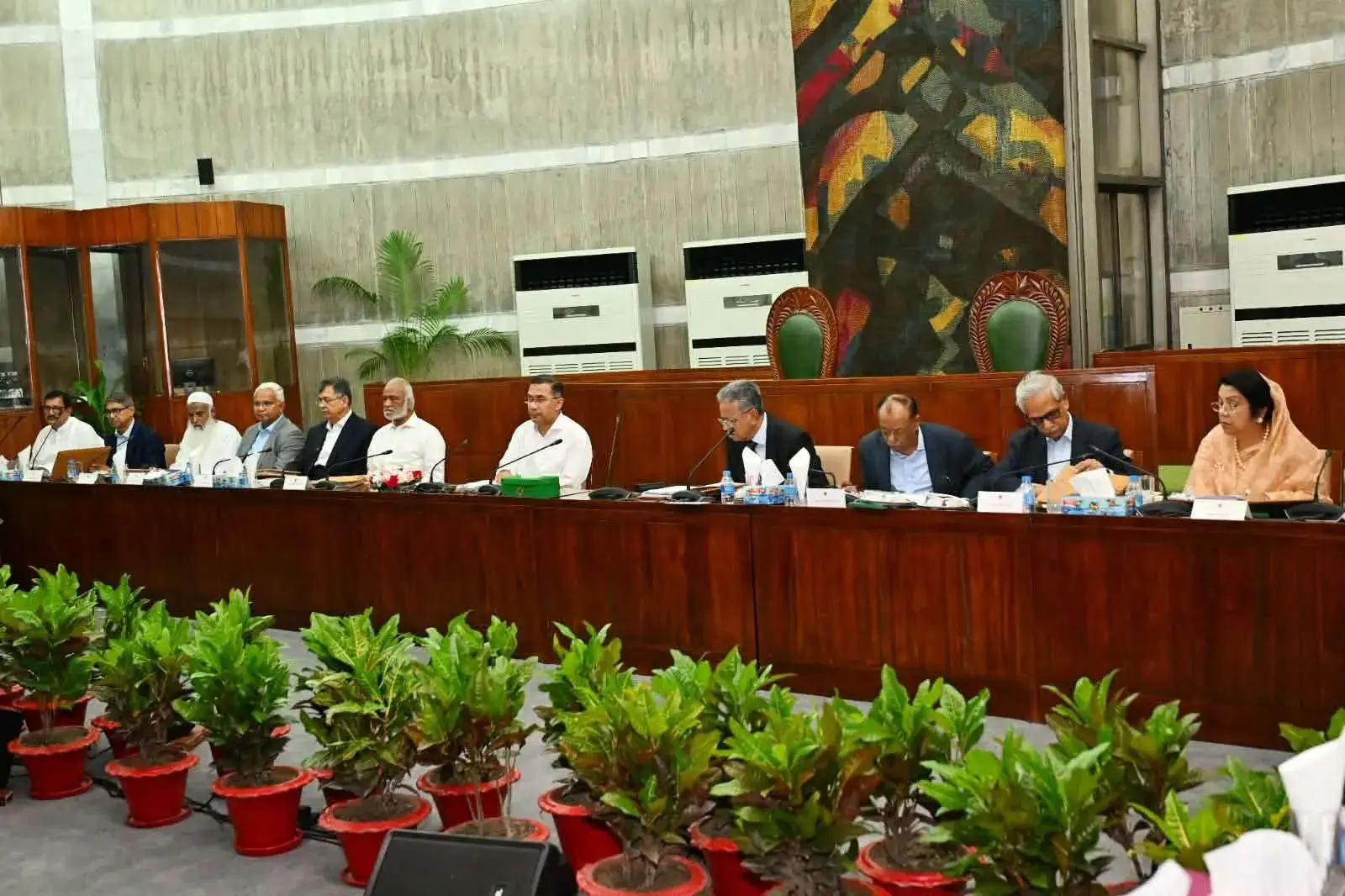 সৌর বিদ্যুৎ যন্ত্রপাতিতে শুল্ক ছাড় ও হংকংয়ের সাথে বিনিয়োগ চুক্তির অনুমোদন মন্ত্রিসভায়
