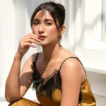 দেড় মাসের ছুটি কাটিয়ে শুটিংয়ে ফিরলেন সাফা কবির