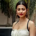 অন্তরঙ্গ দৃশ্য ফাঁসে আতঙ্কিত রাধিকা আপ্তে