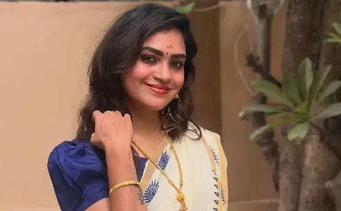 নিরাপত্তা ঘটনায় ও চাঁদাবাজির অভিযোগে গ্রেপ্তার অভিনেত্রী বর্ষিণী ভেঙ্কট
