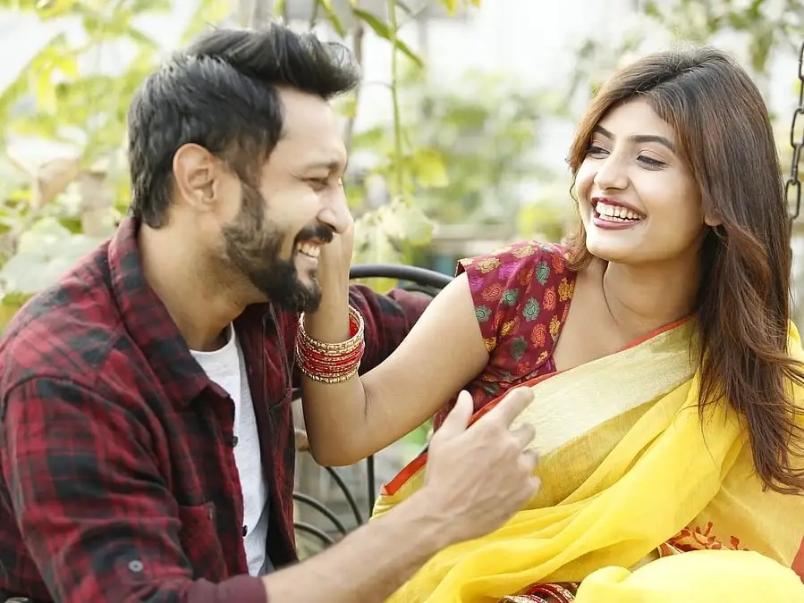 দাম্পত্য জীবনে সুখ ধরে রাখার ৭টি কার্যকর উপায়