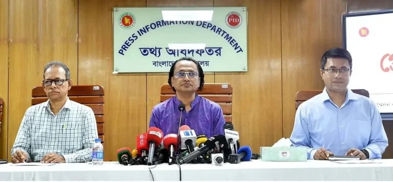 সরকারি চাকরিতে মৌখিক পরীক্ষার নম্বর বৃদ্ধি: ব্যাখ্যা দিলেন তথ্য উপদেষ্টা