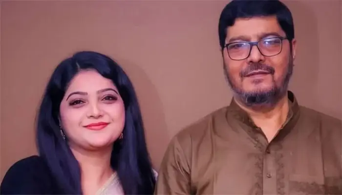 বাবা মারা গেলেন সংগীতশিল্পী সালমা