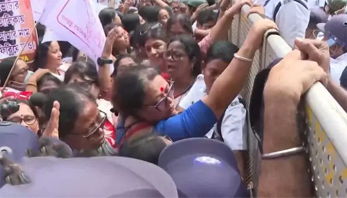 সিইসি জ্ঞানেশ কুমারের পদত্যাগের দাবিতে উত্তাল ভারত