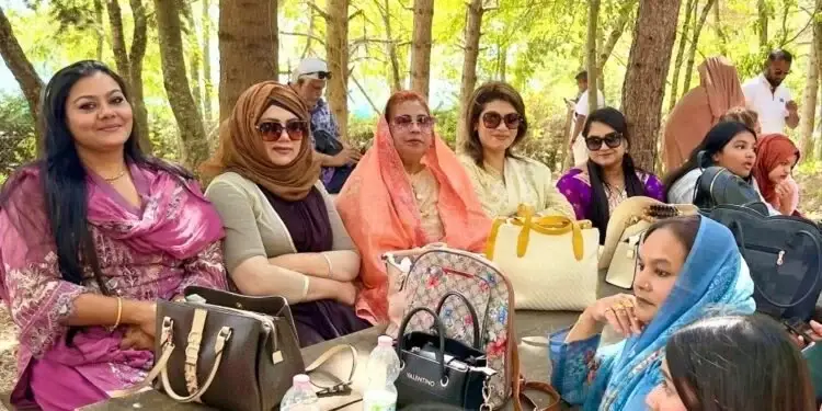 ইতালিতে মুন্সীগঞ্জ-বিক্রমপুর সমিতির বার্ষিক আনন্দ ভ্রমণ