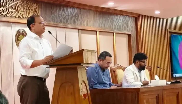 দেশ পুনর্গঠনে সরকারের পাশে দাঁড়ানোর আহ্বান আতিকুর রহমানের