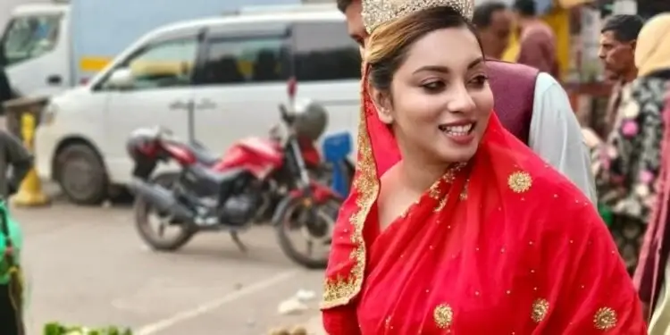 ব্যক্তিগত জীবন নিয়ে সমালোচনার জবাবে মুখ খুললেন মডেল ও রাজনীতিবিদ মেঘনা আলম