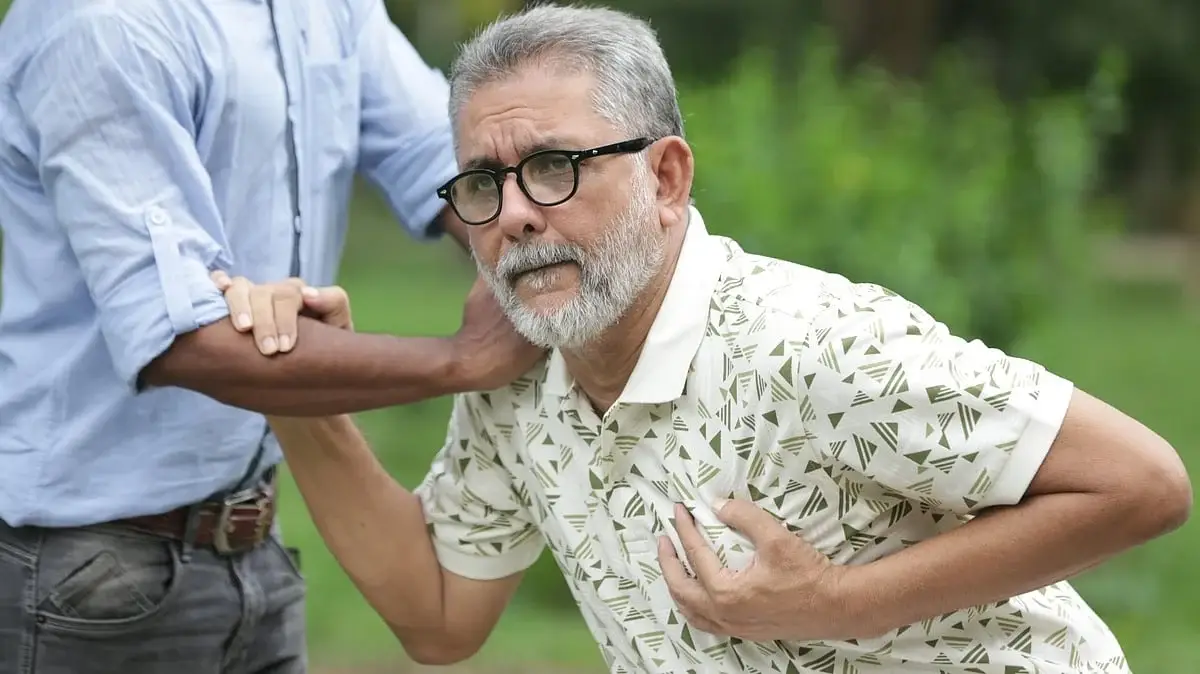 হার্টের সমস্যার যেসব লক্ষণ অবহেলা করা উচিত নয়
