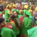 ঢাকার বাইরে চাকরির সুযোগ: কোথায় সম্ভাবনা কতটুকু?