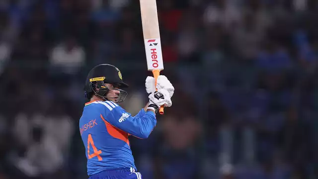 অভিষেক শর্মার বিধ্বংসী ইনিংসে আফগানিস্তানের বিপক্ষে ভারতের সহজ জয়